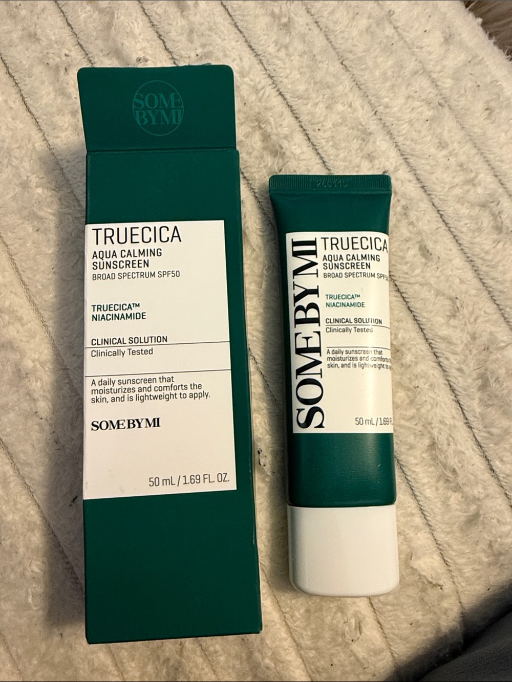 Truecica Aqua Calming Sunscreen SPF50 – Green